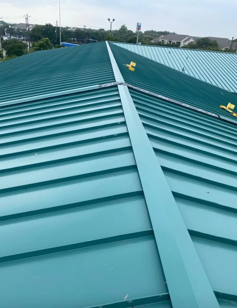 Green commercial metal roof ridge and valley for Metal Roof Repair in Flowing Wells